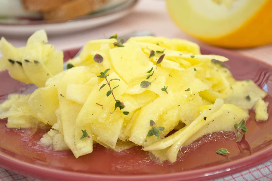 K&uuml;rbissalat