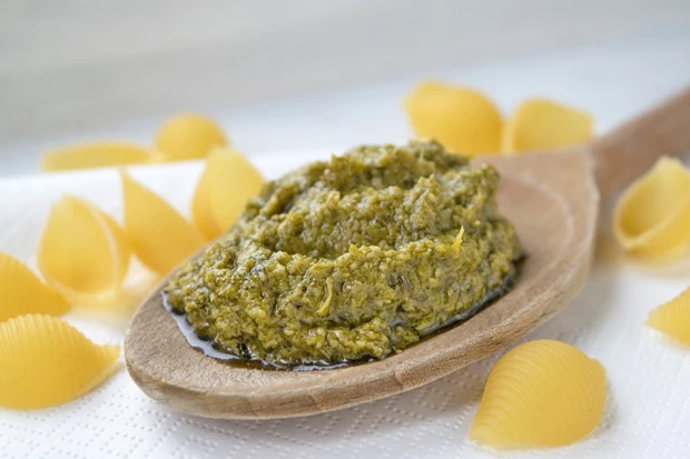 Liebstöckel-Paste