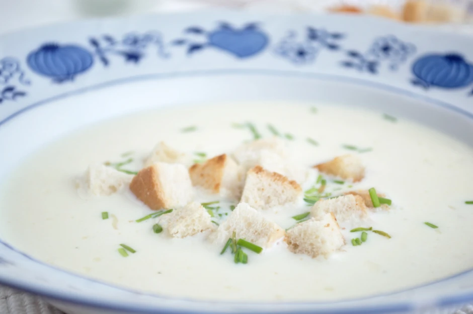 Feine Schimmelkäsesuppe