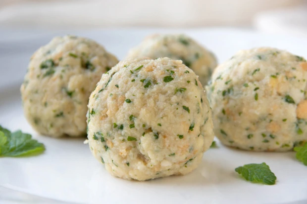 Brennesselkn&ouml;del