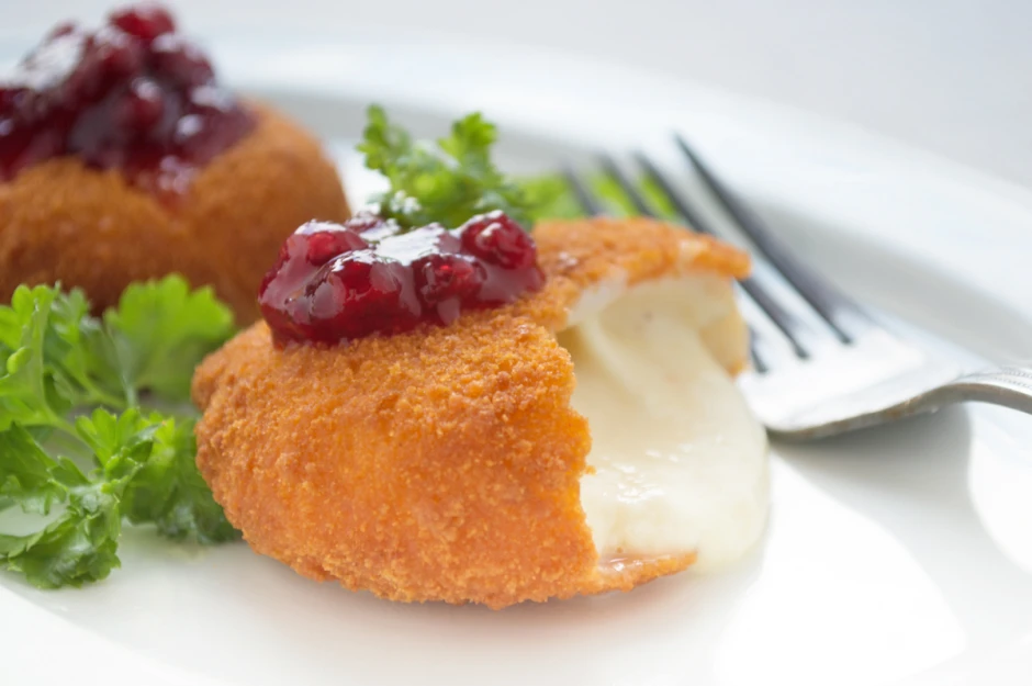 Panierter Camembert