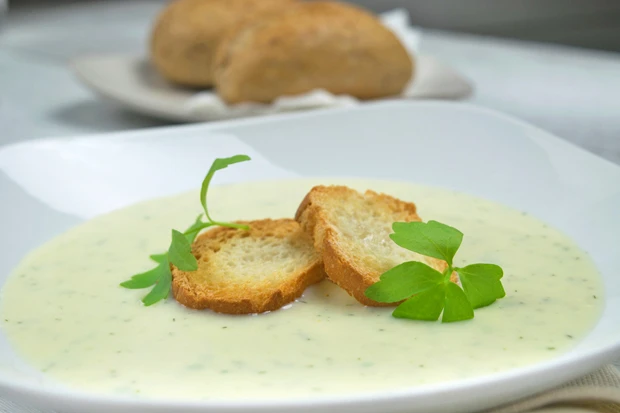 Geeiste Gurkensuppe