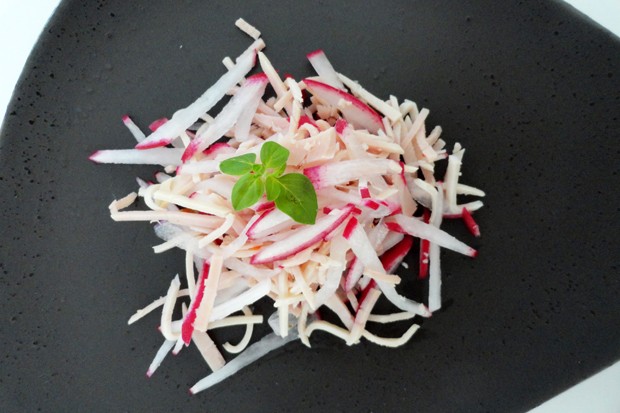 Radieschensalat mit Schinken