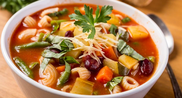 Italienische Minestrone