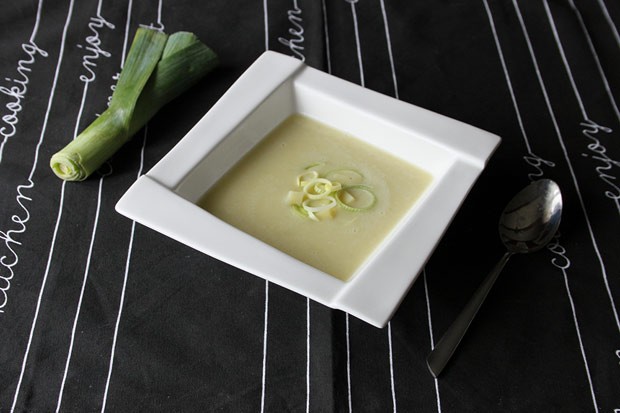 Pürierte Kartoffel-Lauch-Suppe