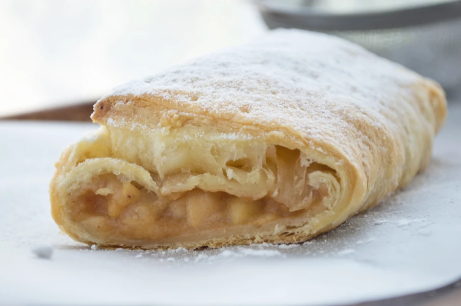 Omas Apfelstrudel