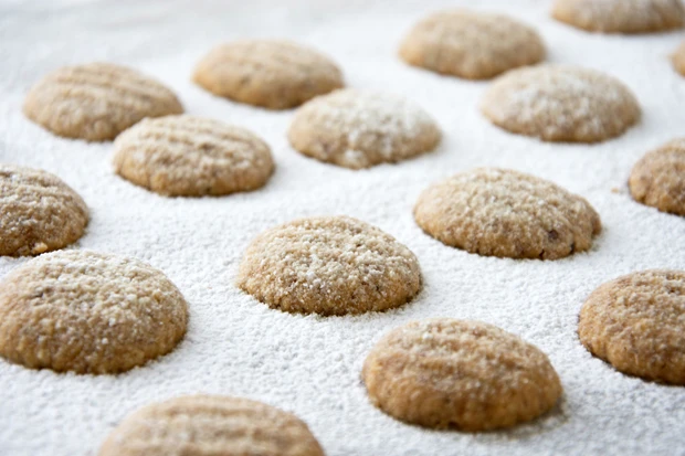 Oma&acute;s Mandelkekse