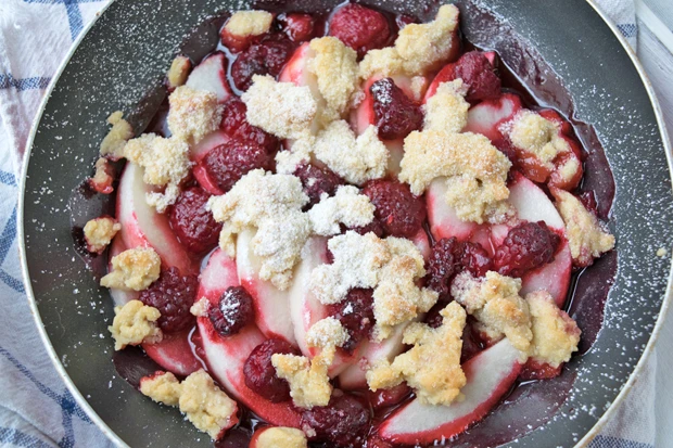 Himbeeren &uuml;berbacken mit Streuseln
