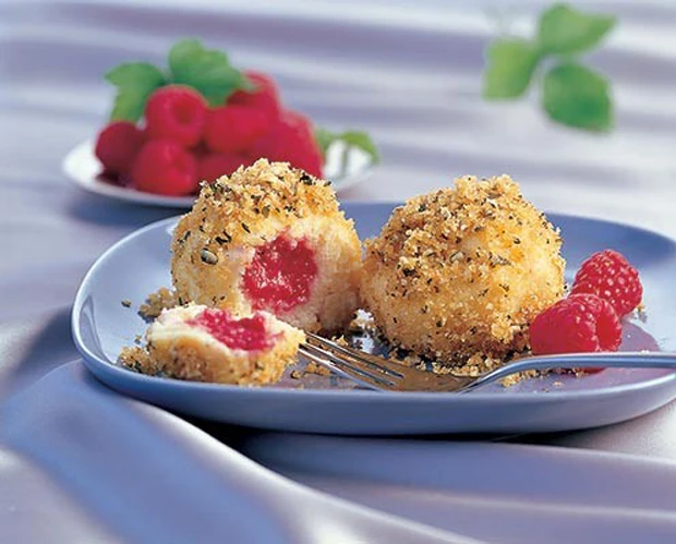 Himbeerkn&ouml;del mit K&uuml;rbiskernbr&ouml;sel