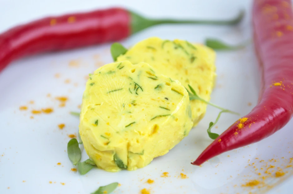 Feine Currybutter