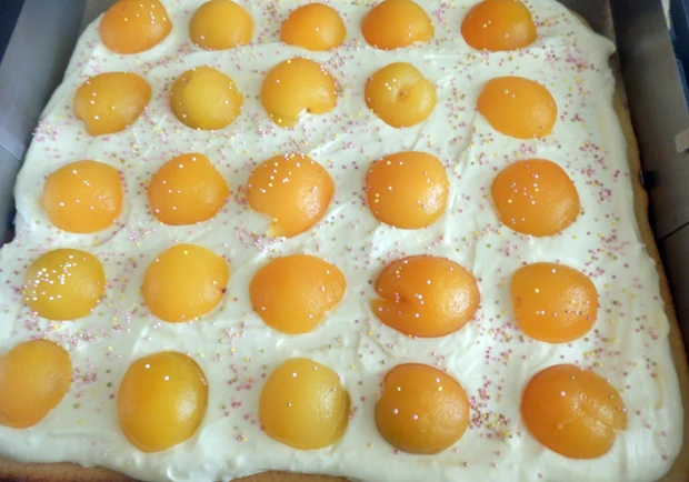 Spiegeleikuchen
