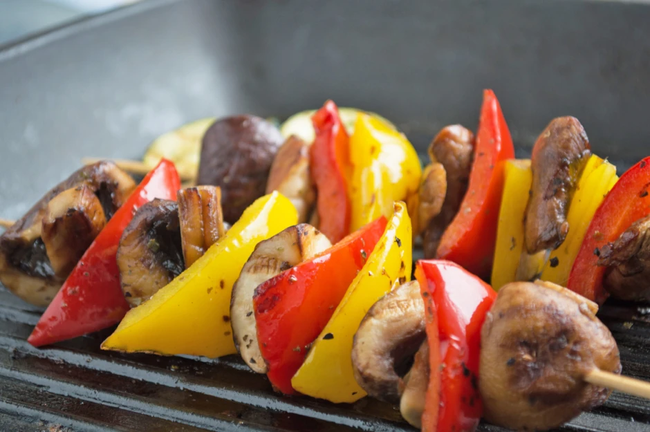 Gegrillte Gemüsespieße