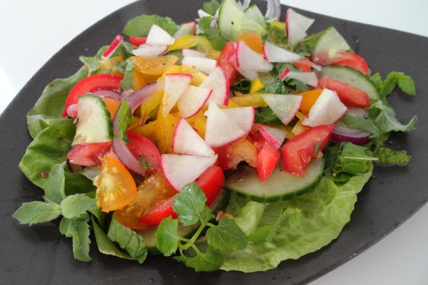 Frischer Radieschensalat