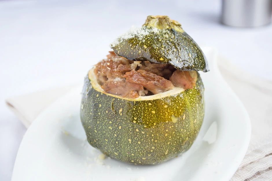 Frische Zucchini mit Thunfischf&uuml;llung