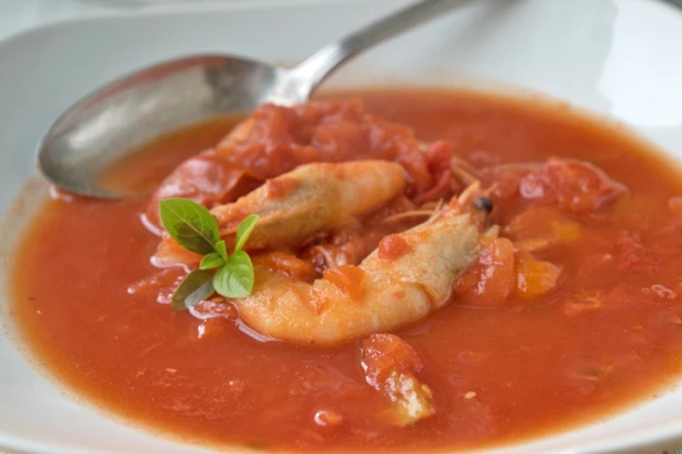 Tomateneintopf mit Shrimps