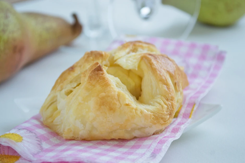 Käse-Birnen-Taschen