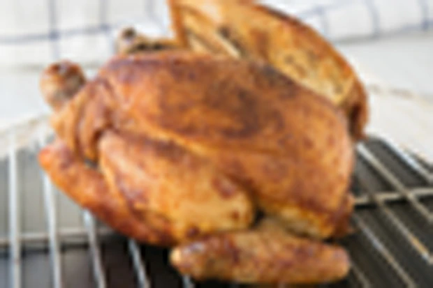 Grillh&auml;hnchen in Aluminiumfolie