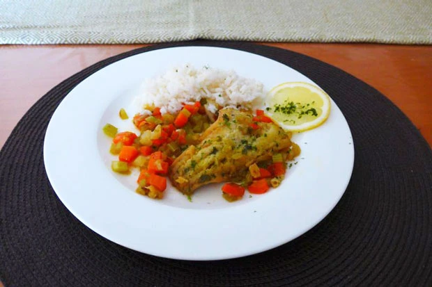 Fischfilet auf Gem&uuml;sew&uuml;rfel