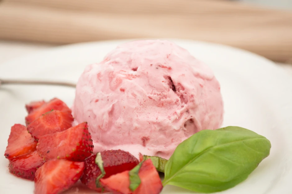 Erdbeereiscreme
