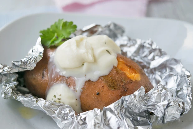 S&uuml;&szlig;kartoffel mit Tofucreme