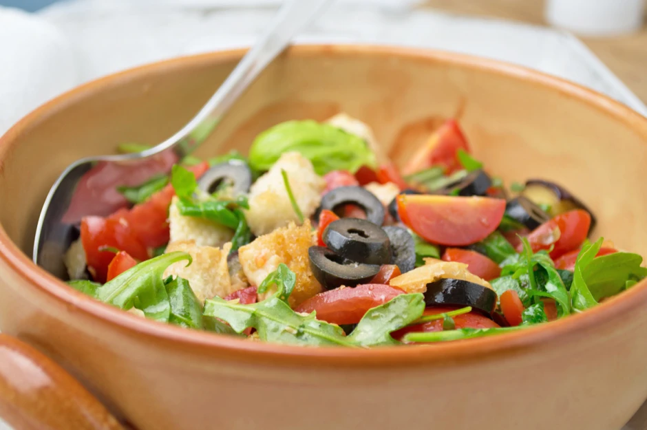 Fr&uuml;hlingshafter Brotsalat