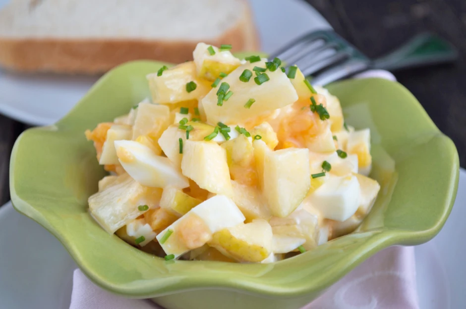 Eiersalat mit Ananas