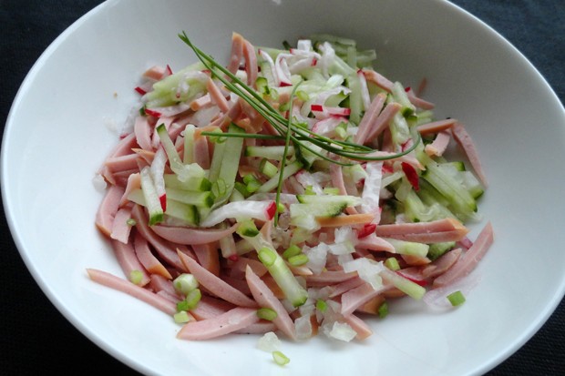 Frühlings-Wurstsalat