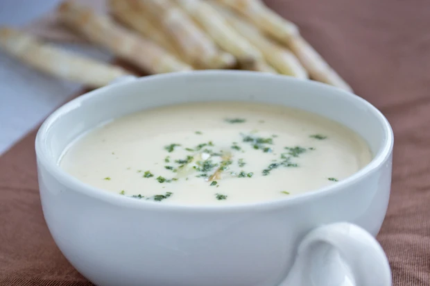 Spargelcremesuppe