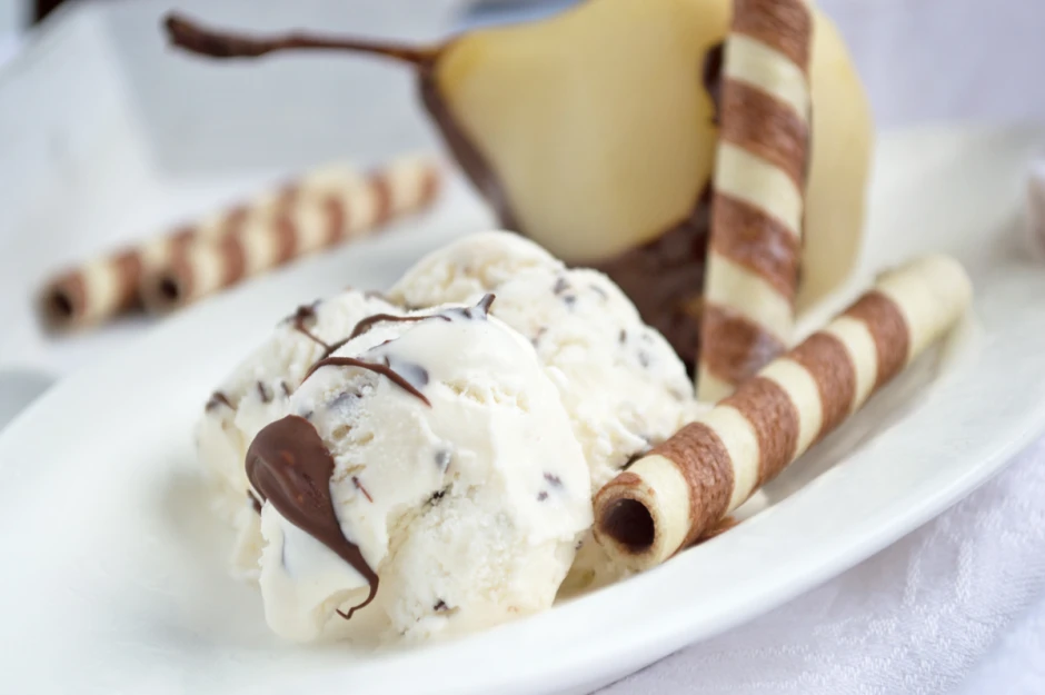 Schokobirne mit Mövenpick Straciatella