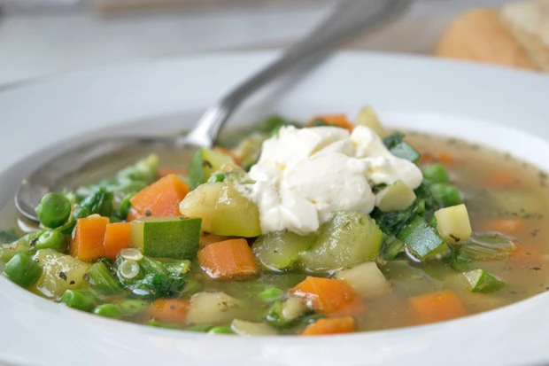Erbsenminestrone
