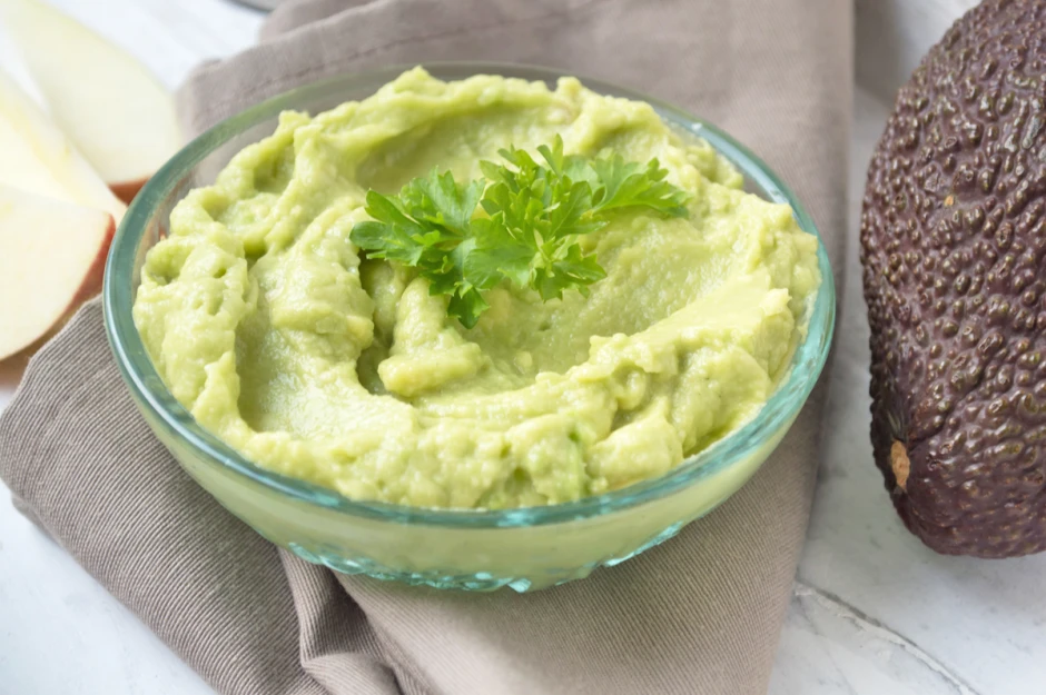 Topfencreme mit Avocado