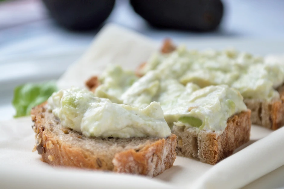 Topfencreme mit Avocado