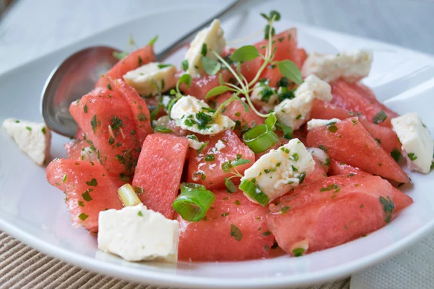 Salat mit Wassermelonen