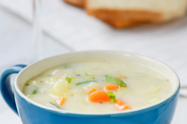 Kartoffel-Fisolensuppe