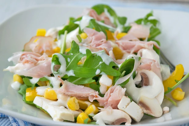 Rucola Salat mit Gorgonzola Dressing