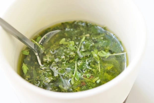 Kr&auml;utersauce