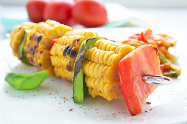 Paprika-Mais-Spieße