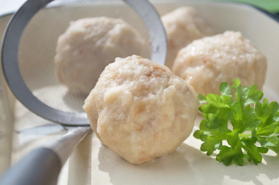 Flaumig-vegane Semmelknödel