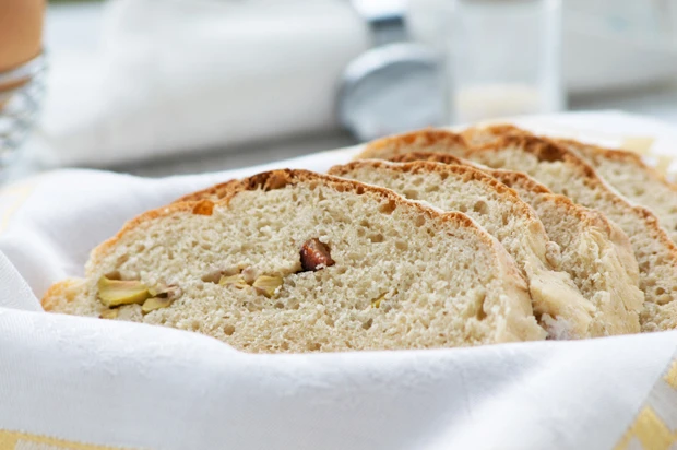 Schinken-Oliven-Brot