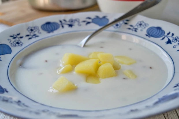 Molkesuppe mit Kartoffel