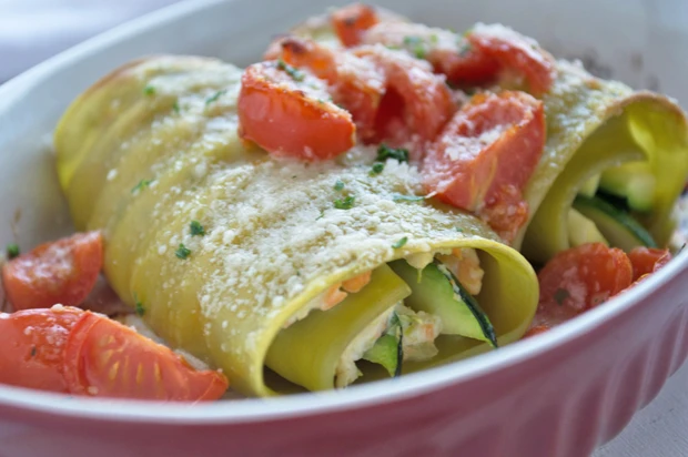 Nudel-Zucchini-Rouladen