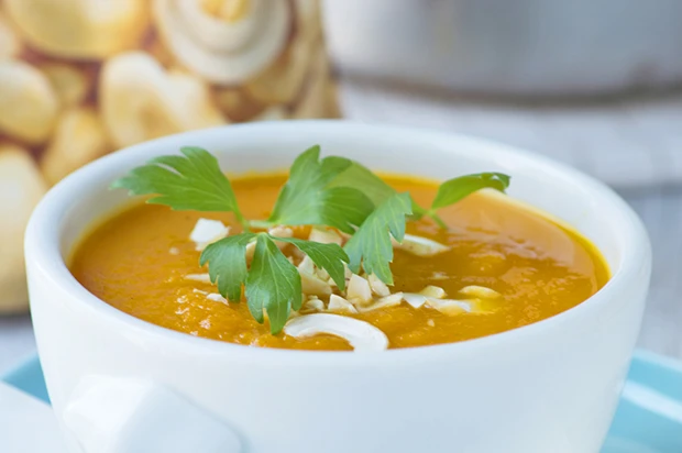 K&uuml;rbis-Karotten-Suppe mit Hirse