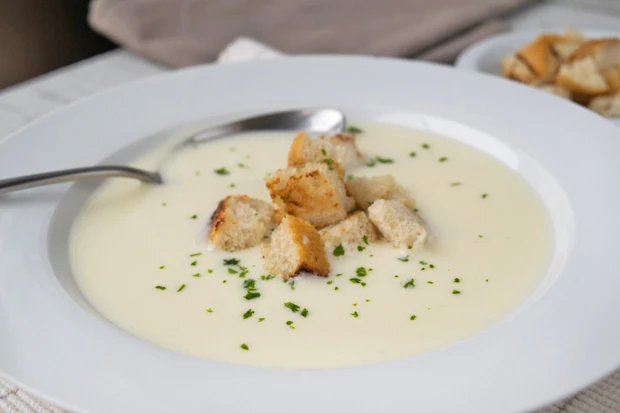 Weiße Rübensuppe