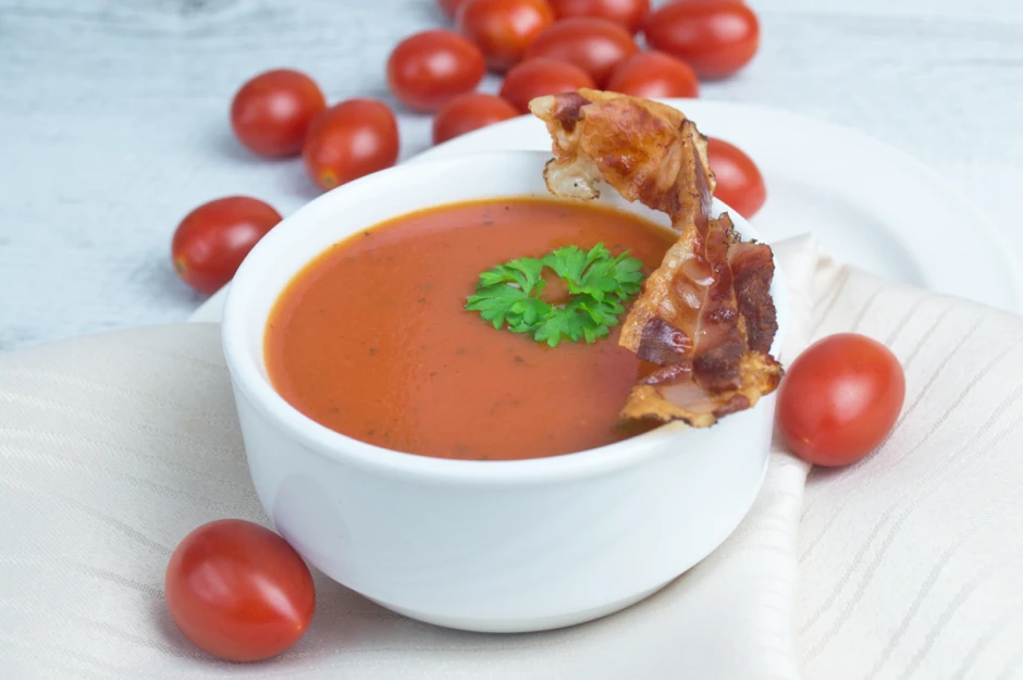 Tomatensuppe mit Speck