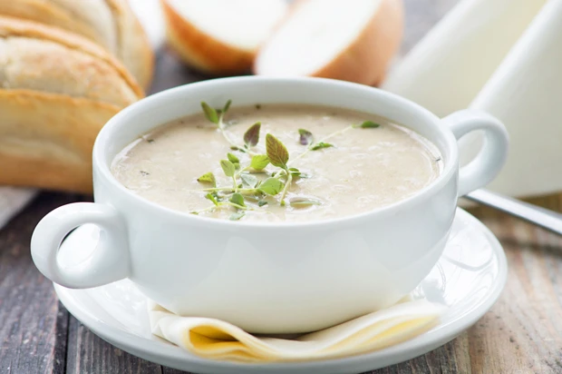 Zwiebel-Dinkel-Suppe