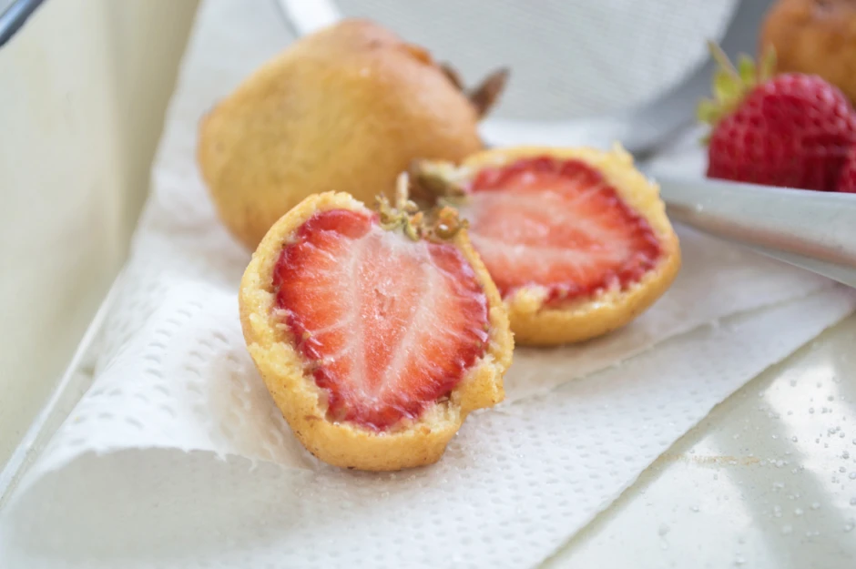 Erdbeeren im Mostbackteig