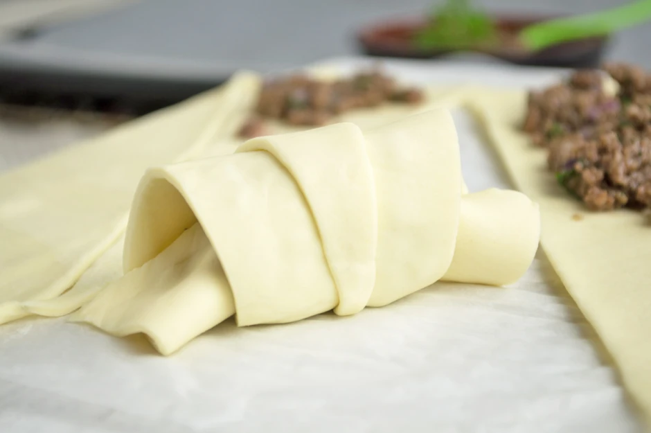 Kipferl mit pikanter F&uuml;llung