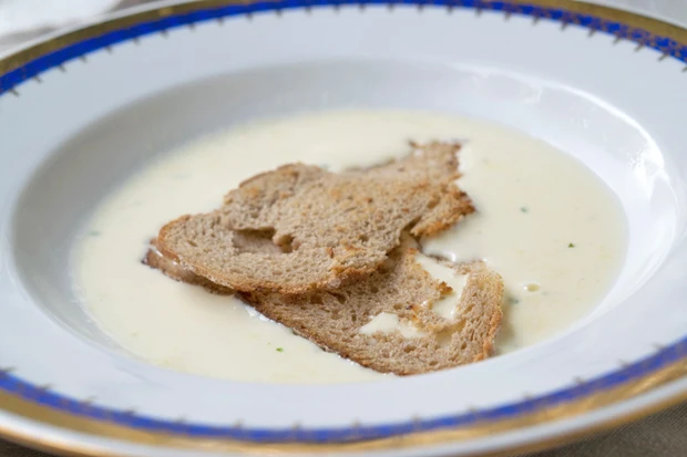 Almsuppe mit K&auml;se