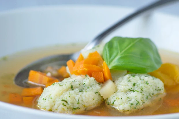 Kr&auml;uternockerl-Suppe