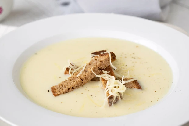 K&auml;sesuppe